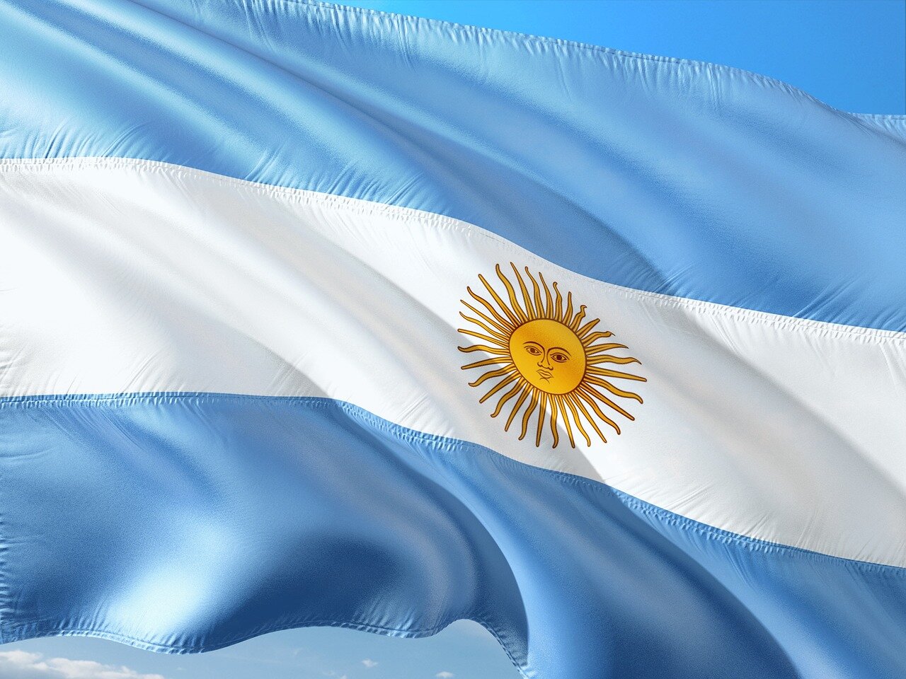 The celebration captures the essence of Argentine national pride, as the Malvinas Islands remain a significant symbol in the collective memory of the public