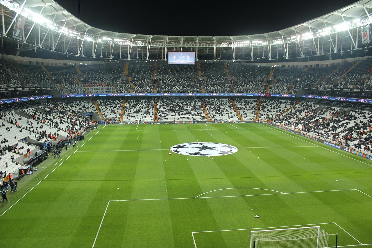 A panoramic view of the proposed site for the Benfica academy, highlighting the expansive area designated for training facilities and player accommodations