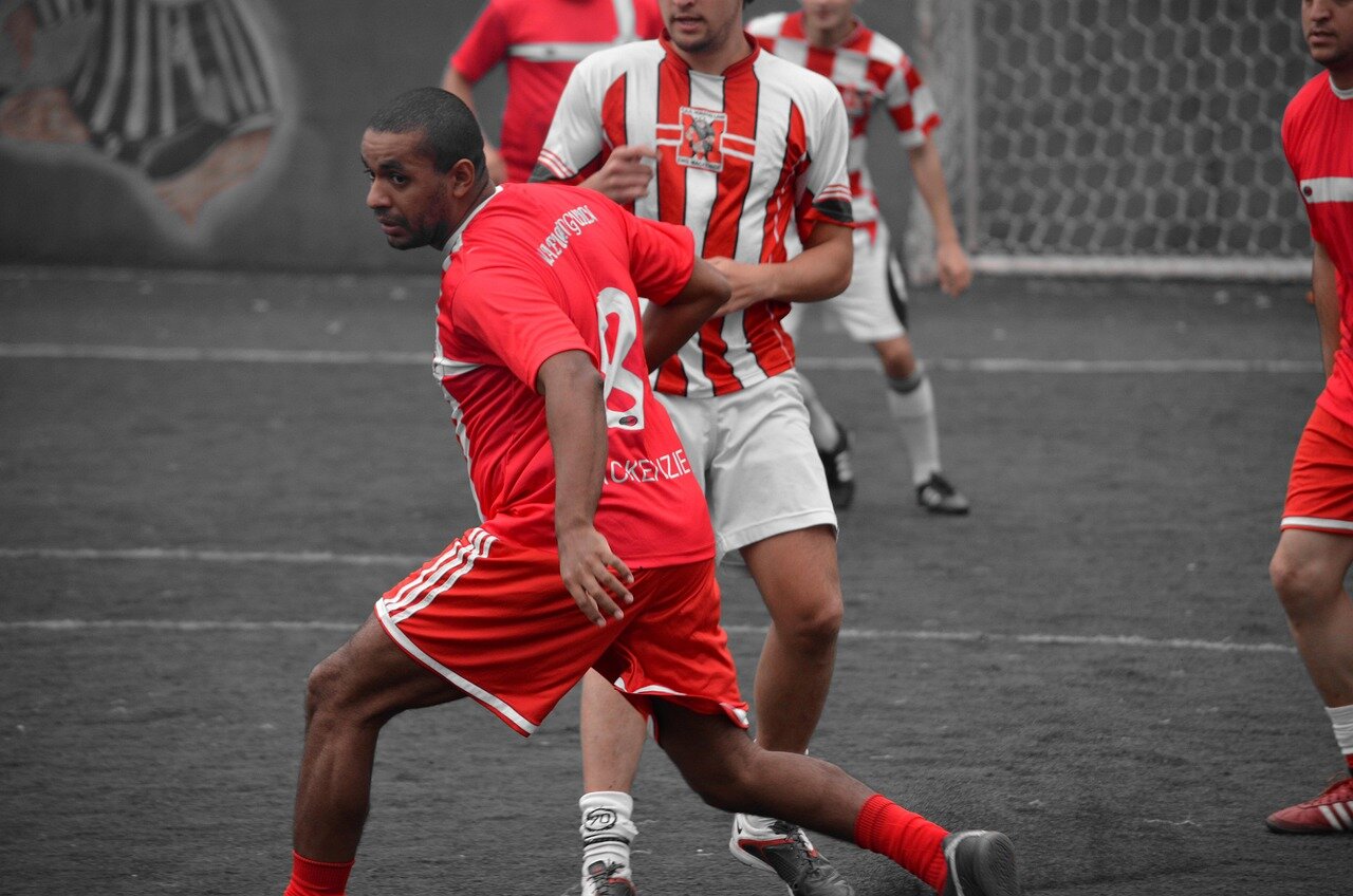 A juxtaposition of Brazil's samba style and Italy's Catenaccio, highlighting how different national identities influence football tactics